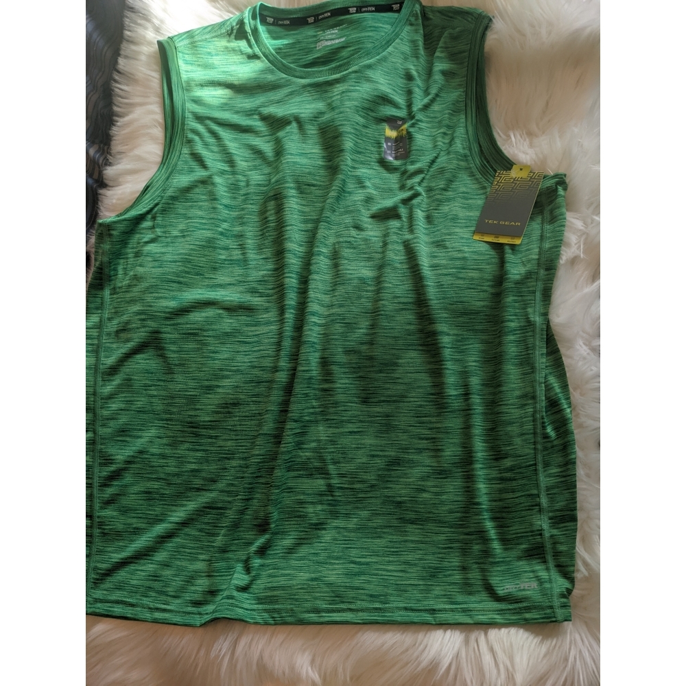 Green tank. tek gear drytek xxl